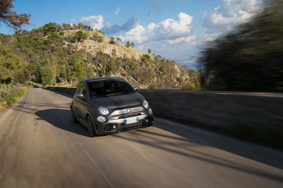  Abarth 595 Turismo (312) 2016 года  (WW) (фото 14 из 18)